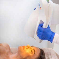 Pro 1 na statywie stołowym - Lampa BIOPTRON  Zepter Poland